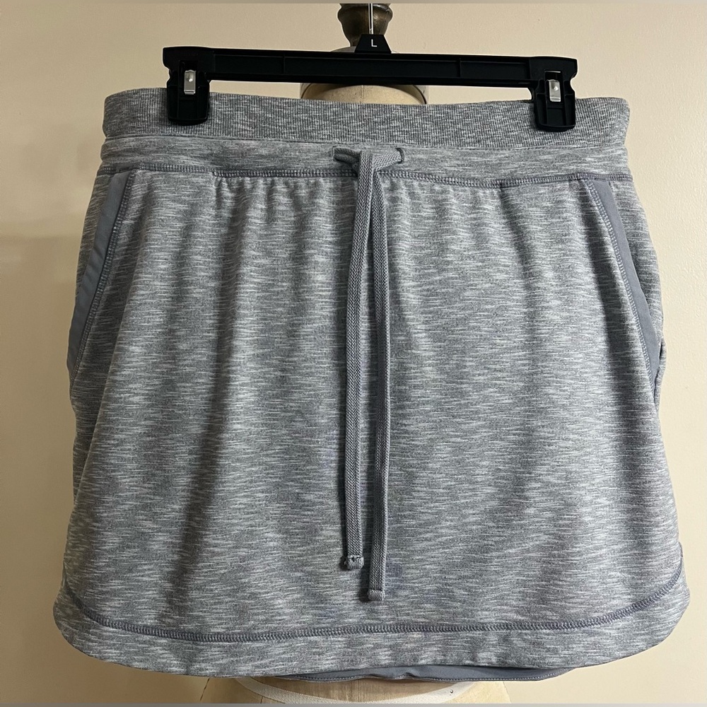 Athleta Techie Terry Skirt Heathered Grey Size M